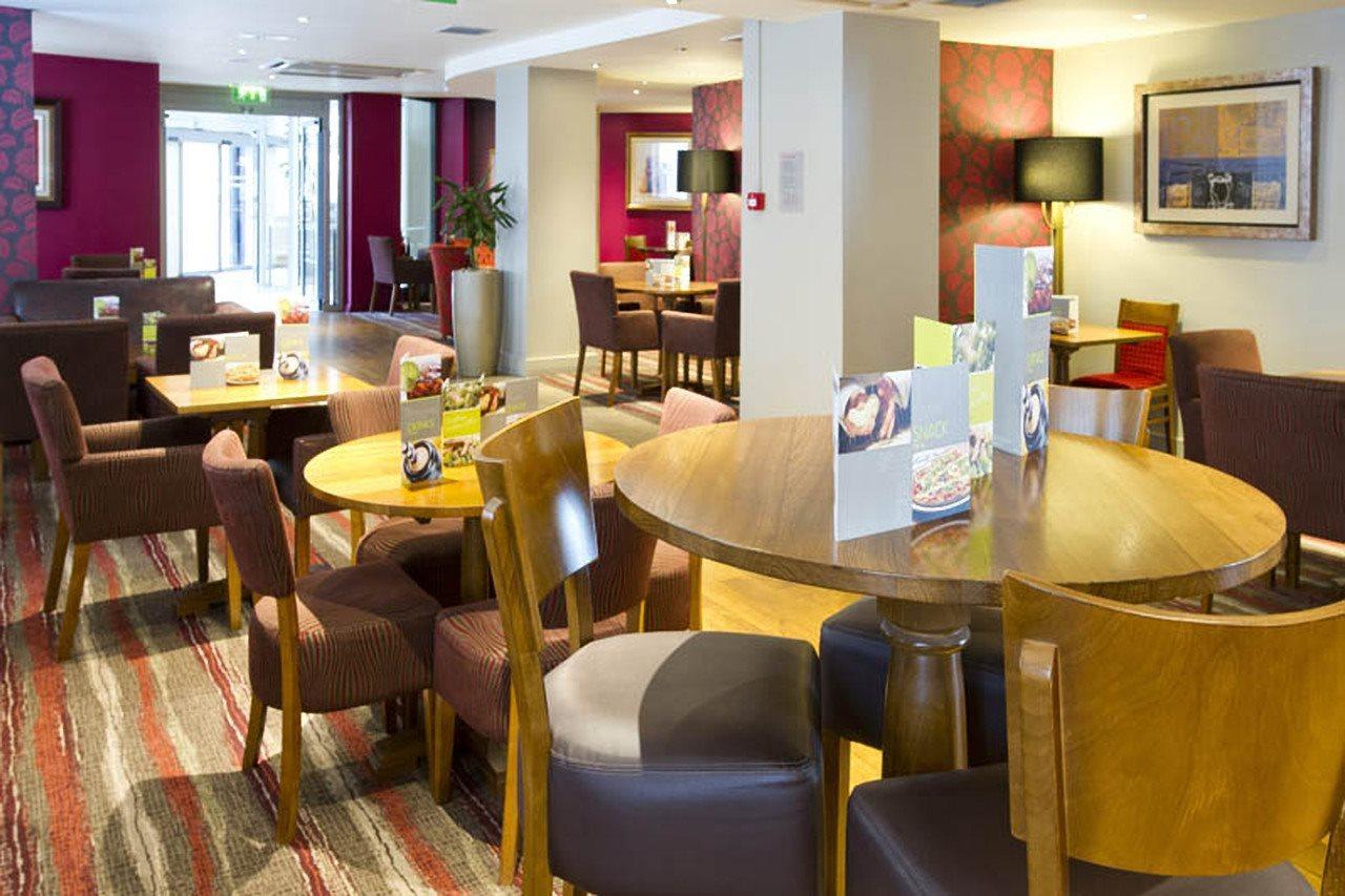 Premier Inn Glasgow City - George Square Exterior foto