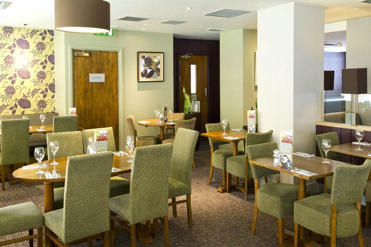 Premier Inn Glasgow City - George Square Exterior foto